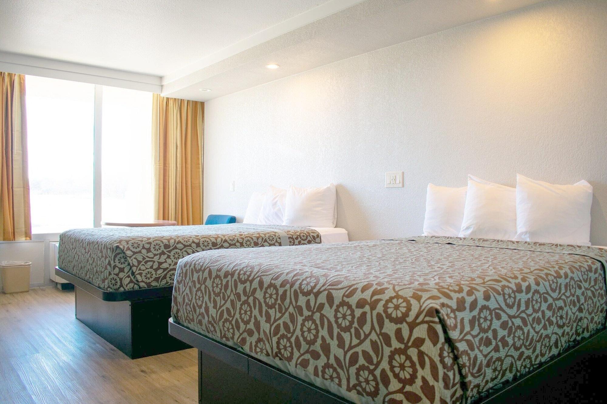 Days Inn By Wyndham Hillsboro Tx Dış mekan fotoğraf