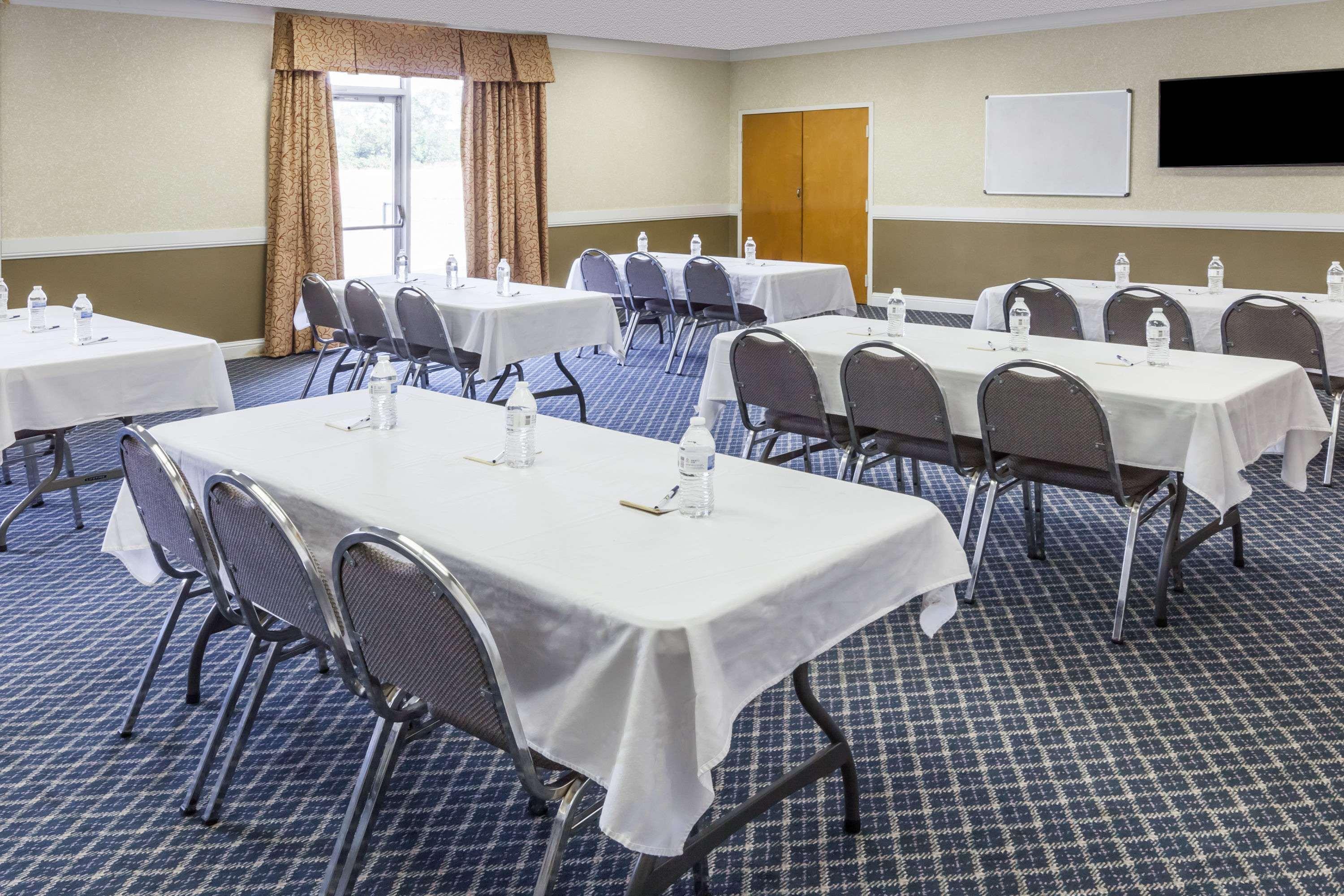 Days Inn By Wyndham Hillsboro Tx Dış mekan fotoğraf