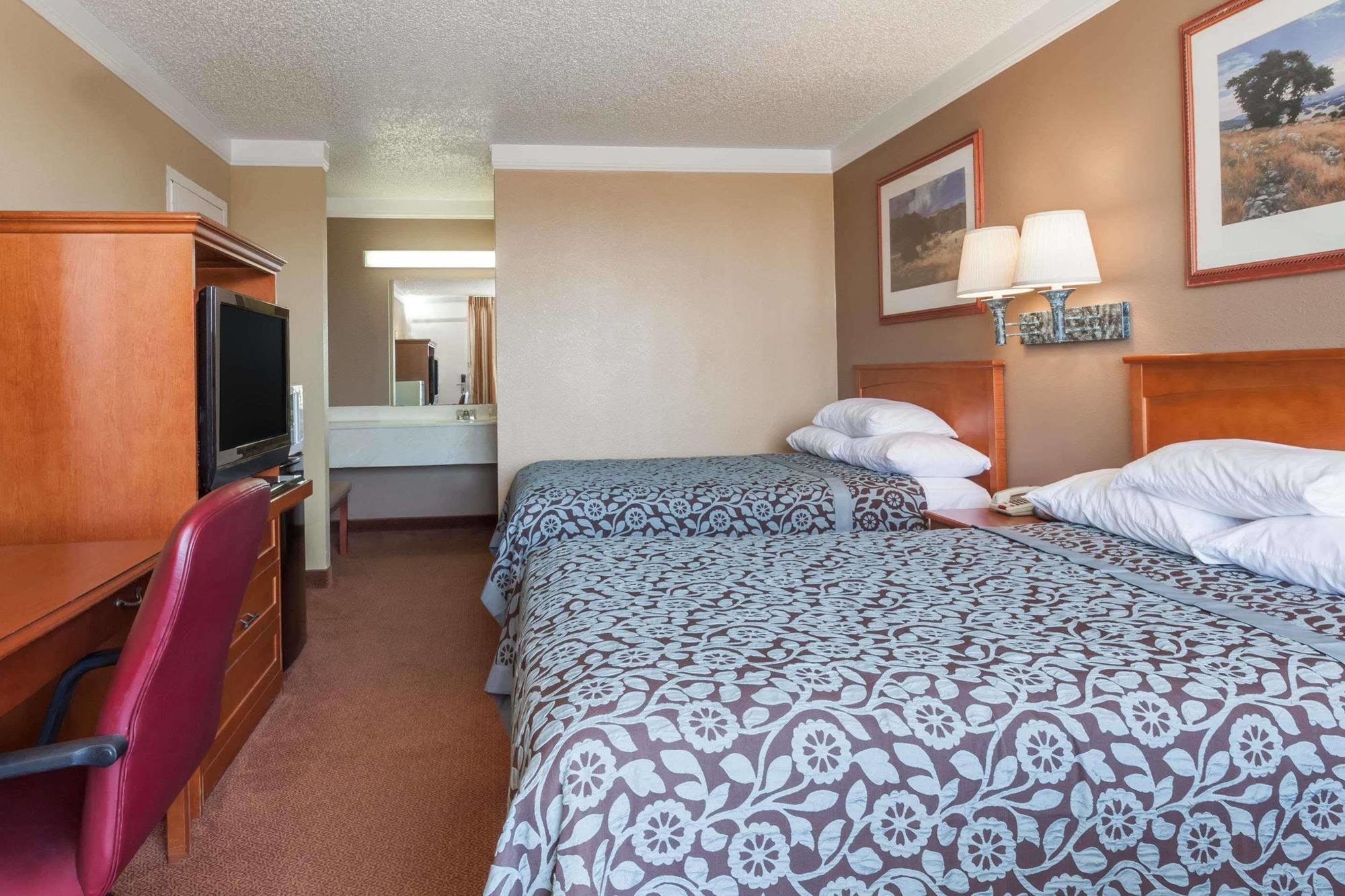 Days Inn By Wyndham Hillsboro Tx Dış mekan fotoğraf
