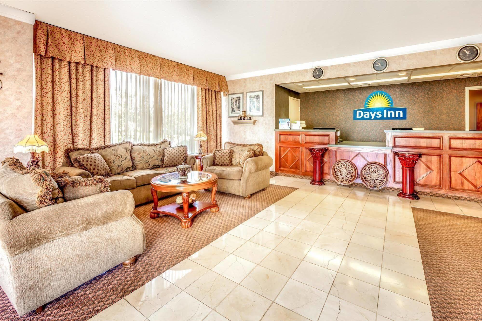 Days Inn By Wyndham Hillsboro Tx Dış mekan fotoğraf