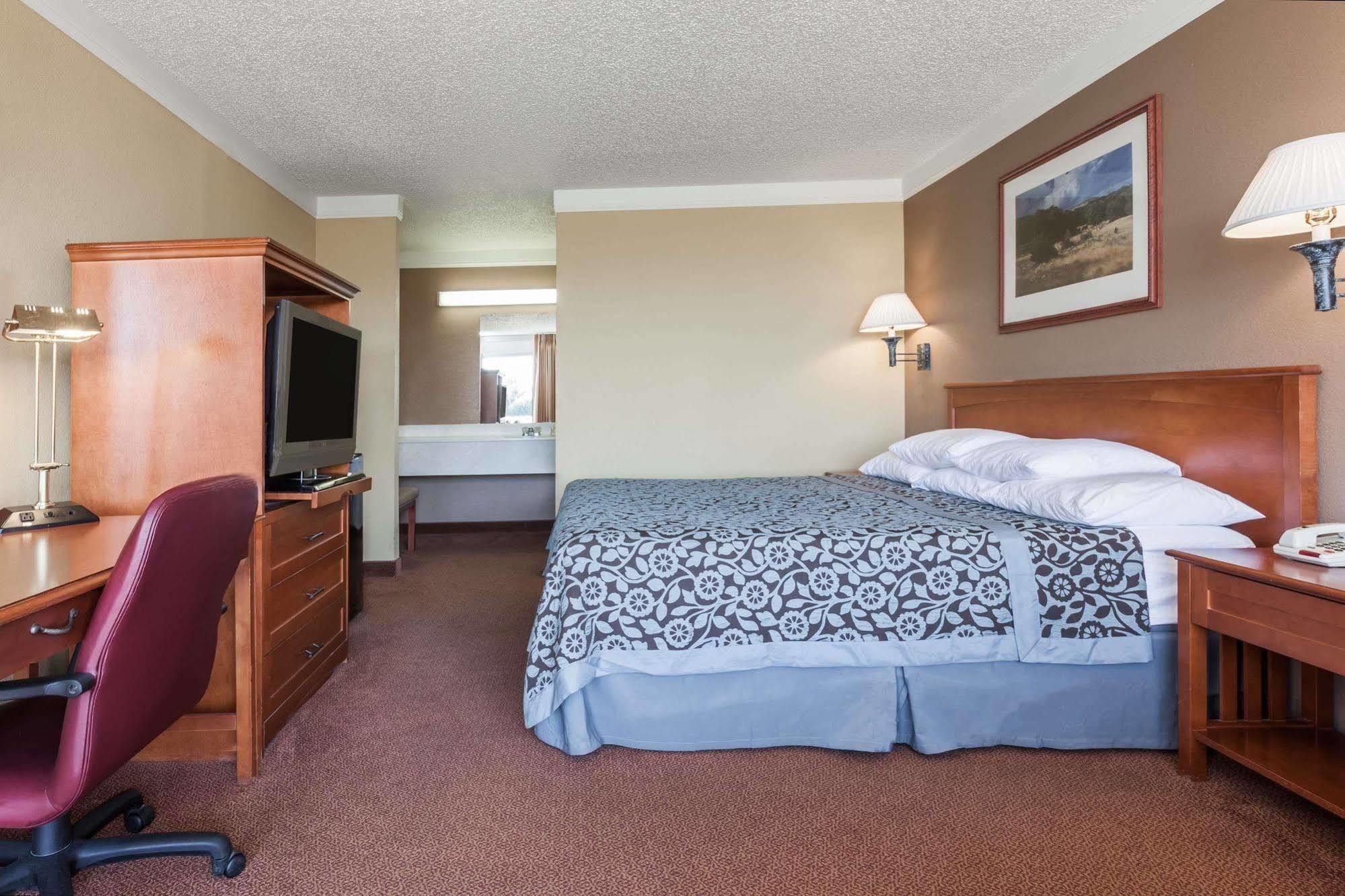 Days Inn By Wyndham Hillsboro Tx Dış mekan fotoğraf